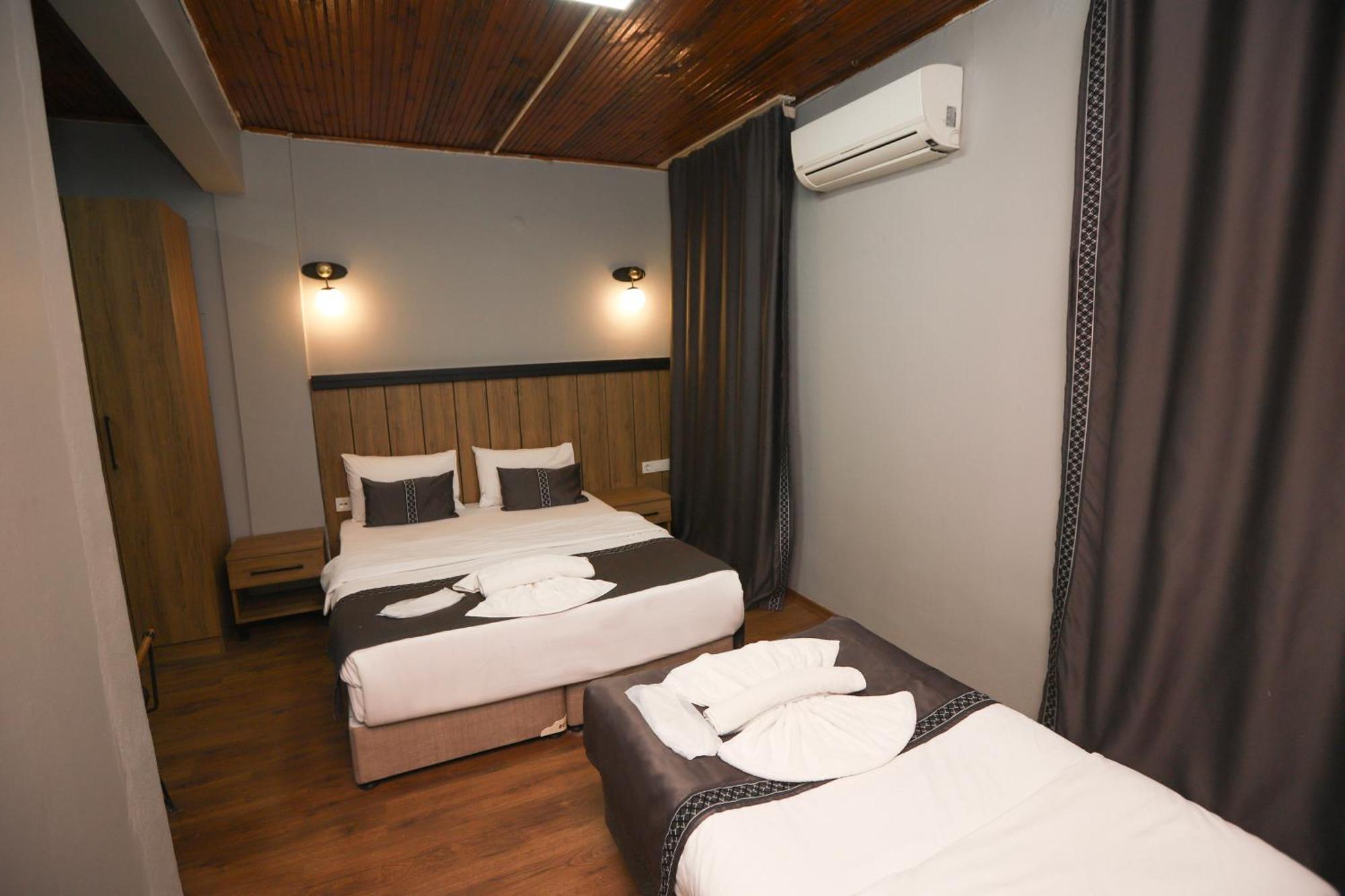 La Pera Suites Istanbul Exterior photo