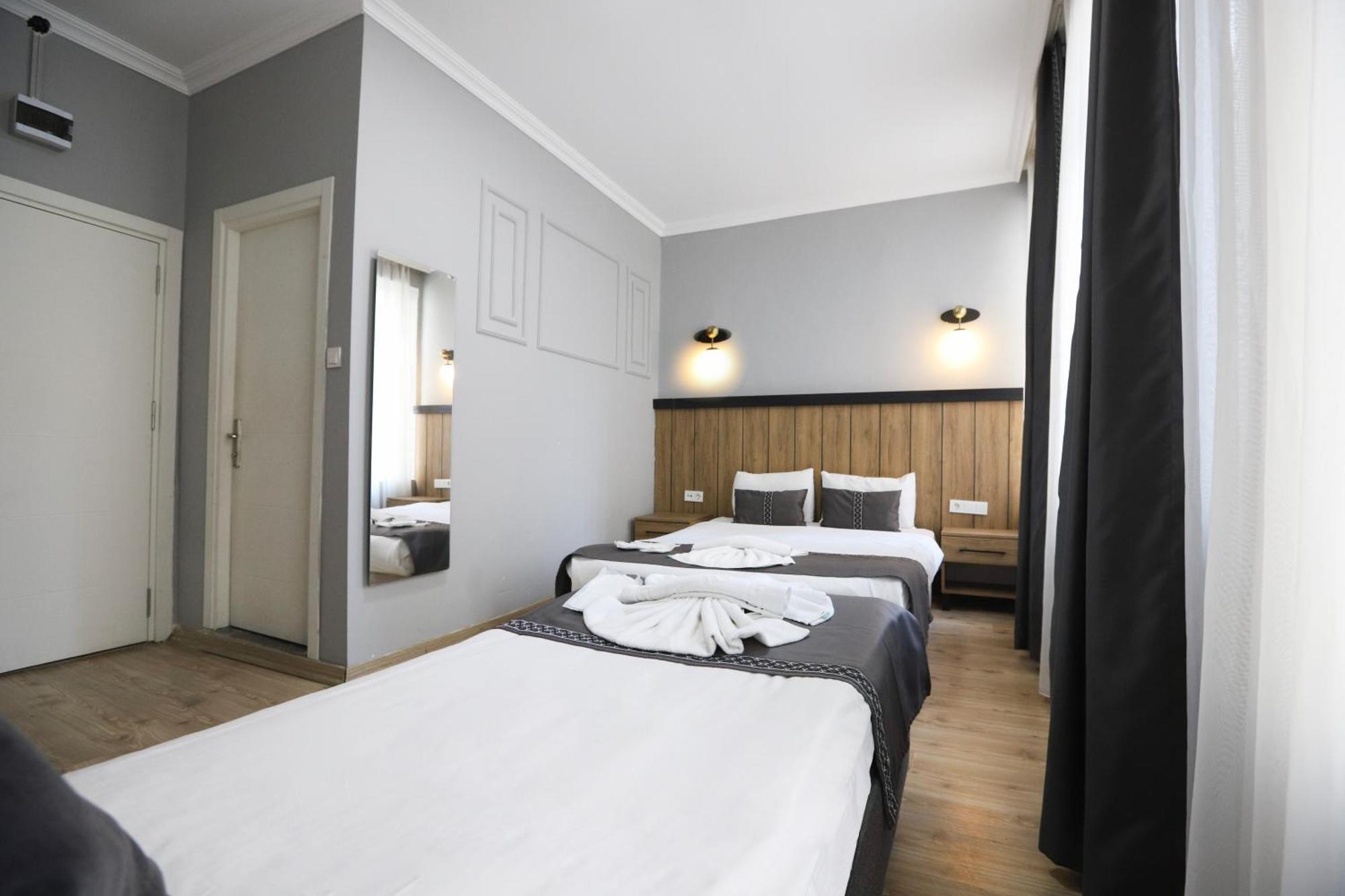 La Pera Suites Istanbul Exterior photo